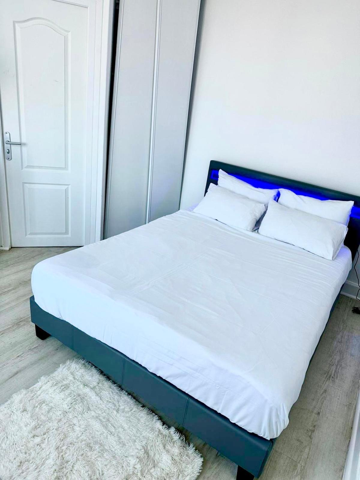 Appartement Moderne Vierzon Esterno foto